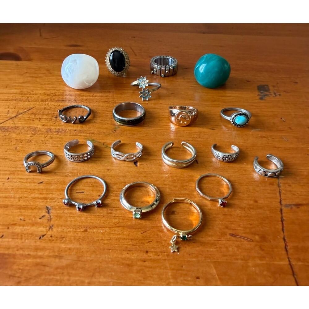 Mixed Fashion Ring Lot 19 Pc Boho Statement Midi Stackable Silver Gold Tone - Picture 2 of 13